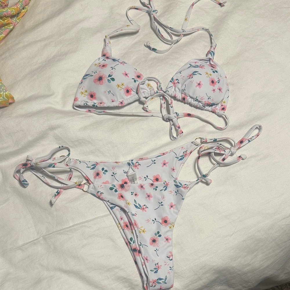 Zaful Floral Print Bikini - White and Pink